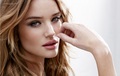 Rosie-rosie-huntington-whiteley-14936047-120-76