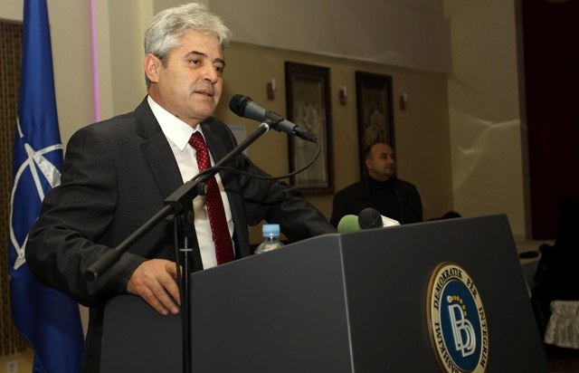 ahmeti_vit_i_sukseseve_dhe_din