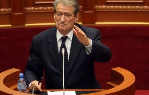berisha-ne-parlamentjpg-624x400