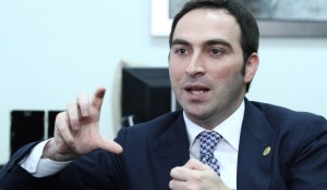 f1_blerandstavileci-interv-dp2-jpg1349076087