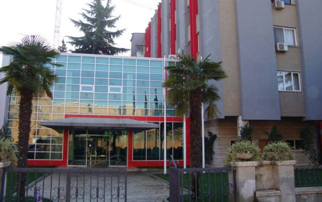 largea_selia-e-ps1357496336