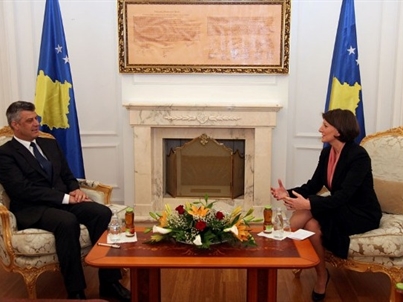 403x30260577Atifete_Jahjaga_dhe_Hashim_Thaci