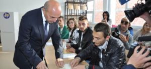 large_isa_-1-_99934-jpg1383742839