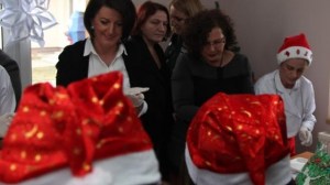 jahjaga-vizitoi-sos-fshatin-e-f-euml-mij-euml-ve-n-euml-prishtin-euml_hd