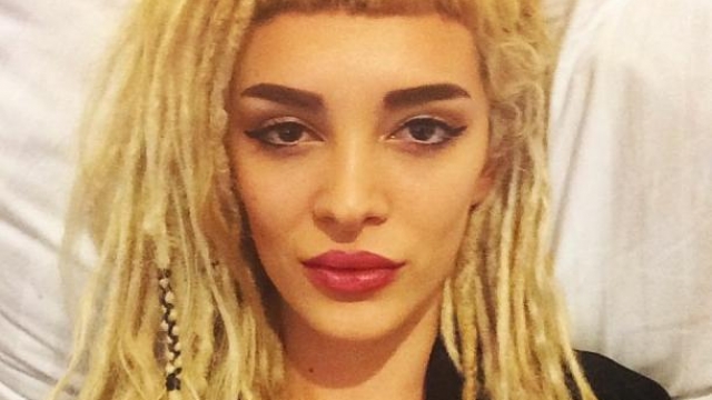 era-nuk-i-ka-fryr-euml-buz-euml-t-me-botox_hd