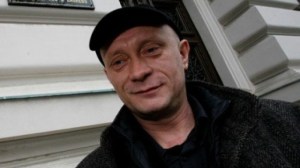 gazetari-kroat-udb-ja-nuk-gjente-shqiptar-euml-p-euml-r-t-euml-vrar-euml-shqiptar-euml_hd