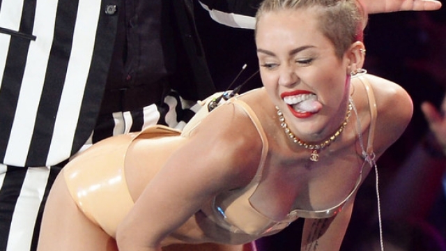 lutz-dhe-cyrus-vet-euml-m-miq_hd