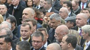 tha-ccedil-i-t-euml-vendosur-p-euml-r-t-euml-mbrojtur-fjal-euml-n-e-lir-euml-foto_hd